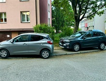 Praha 4 proti neoprávněnému a nebezpečnému parkování automobilů
