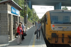 vlaková zastávka Praha - Kačerov
