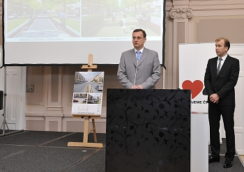 Petr Nečas na tiskové konferenci uvedl, že by na financování revitalizace mohly být použity i prostředky ze Státního fondu životního prostředí.