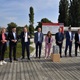 Slavnostního poklepání na základní kámen Dvoreckého mostu se zúčastnili v úterý 13. září 2022 dopoledne v prostorách Žlutých lázní i zástupci radnic obou nově spojovaných břehů Vltavy - za MČ Praha 4 první místostarosta Zdeněk Kovářík (ODS) a za Prahu 5 starostka Renáta Zajíčková (ODS).