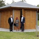 Otevíráme nový park „Přátelská zahrada“ - Nový altán, most, amfiteátr a opravená zahrada s chodníčky, to je od 10. září 2020 nový výukový a odpočinkový areál v sousedství Základní školy Jeremenkova. Přátelská zahrada, jak se jmenuje nový park, stojí na místě původního zpustlého zahradnictví, které prošlo rozsáhlou rekonstrukcí. Na neformální otevření parku, který bude sloužit jak žákům nedaleké školy, tak i široké veřejnosti, se přišli podívat starostka MČ Praha 4 Irena Michalcová, radní životní prostředí a místní Agendu 21 Tomáš Hrdinka (oba ANO 2011) a radní Prahy 4 pro investice Filip Vácha (TOP 09) a ředitel zmíněné školy Jan Vondrouš s dětmi z družiny.