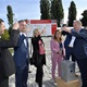 Slavnostního poklepání na základní kámen Dvoreckého mostu se zúčastnili v úterý 13. září 2022 dopoledne v prostorách Žlutých lázní i zástupci radnic obou nově spojovaných břehů Vltavy - za MČ Praha 4 první místostarosta Zdeněk Kovářík (ODS) a za Prahu 5 starostka Renáta Zajíčková (ODS).