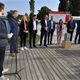 Slavnostního poklepání na základní kámen Dvoreckého mostu se zúčastnili v úterý 13. září 2022 dopoledne v prostorách Žlutých lázní i zástupci radnic obou nově spojovaných břehů Vltavy - za MČ Praha 4 první místostarosta Zdeněk Kovářík (ODS) a za Prahu 5 starostka Renáta Zajíčková (ODS).