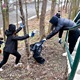 Při příležitosti akcí Ukliďme Česko, Ukliďme svět a Dne Země uspořádali studenti Školy mezinárodních a veřejných vztahů a gymnázia z Michle další ročník svého projektu EKODEN konaného za podpory městské části Praha 4. Společně uklidili vybraná veřejná prostranství v městské části. Letos se do úklidu zapojilo 80 studentů z prvních ročníků, k nimž se ale dobrovolně připojili i někteří studenti druhých a třetích ročníků. Akci zastřešila městská část Praha 4. Akce se zúčastnil i radní Prahy 4 Jan Hušbauer (ANO 2011)  který má na starosti společnosti založené MČ Praha 4, dotační politiku a správu veřejných prostranství.