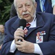 Pietní akt Zpravodajské brigády u pomníku padlým v letech 1939 až 1945 v parku Na Jezerce