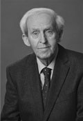 eduard-kuhn-1 čb.jpg