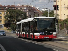 Velká rekonstrukce tramvajové trati začíná

V sobotu 19. září 2020 začne rekonstrukce tramvajové trati v ulicích Na Veselí, Soudní a obnova tramvajové trati v ulicích Na Pankráci mezi ulicí Na Veselí a Hvězdovou. Potrvá do 27. listopadu 2020. Tramvajový provoz se obnoví o den později. Rekonstrukce sebou přinese nezbytné dočasné omezení MHD, osobní dopravy, parkování i pohybu pro pěší. Investorem stavby je Dopravní podnik hlavního města Prahy (DPP).

V termínu 19. září - 27. listopadu 2020 bude vyloučen tramvajový provoz v úseku Pražského povstání – Vozovna Pankrác. Pro automobily budou uzavřeny ulice Na Veselí a Soudní a bude zrušena možnost parkování v ulicích Na Veselí, Soudní a v přilehlých ulicích, především v ulici Na Pankráci.
