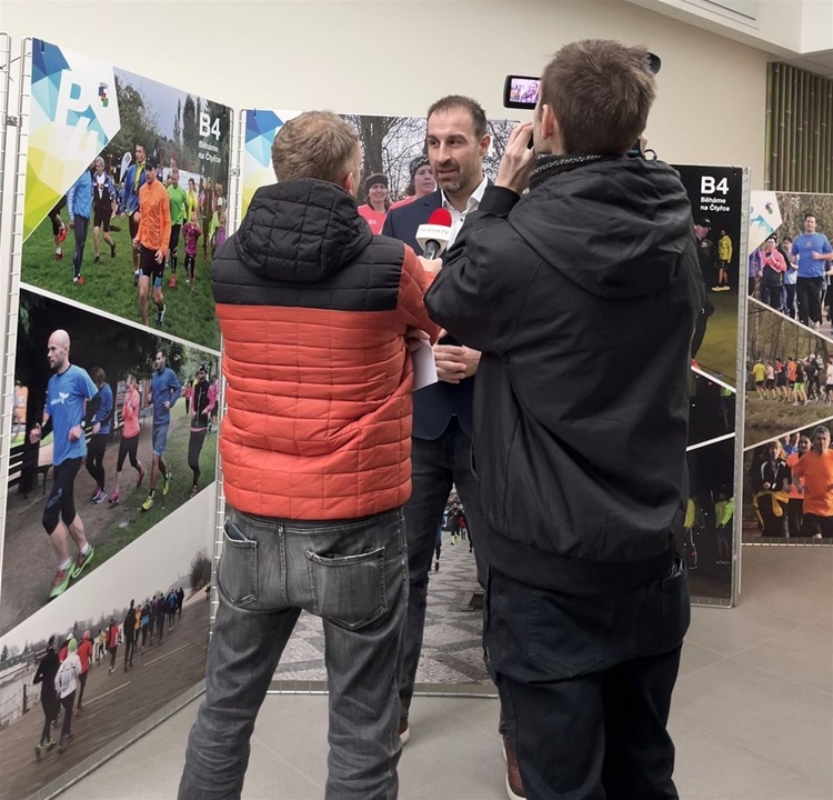 Běháme na čtyřce – výstava ve foyer Úřadu MČ Praha 4