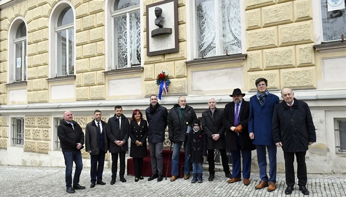 Praha 4 uctila památku generála Karla Kutlvašra Praha 4 uctila památku generála Karla Kutlvašra