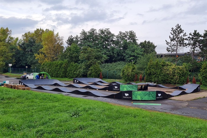 Do Ledáren se vrací pumptracková dráha