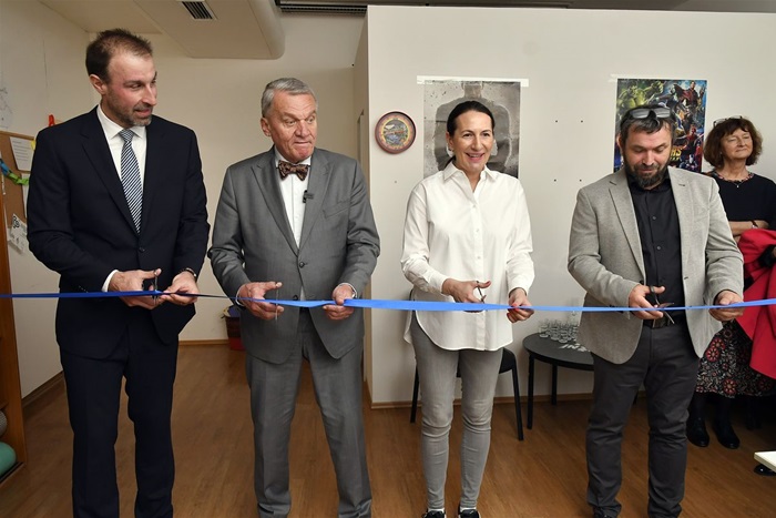 Slavnostní otevření nízkoprahového klubu pro děti a mládež Doupě v ulici Na Strži u metra Pankrác ve čtvrtek 11. dubna 2024.