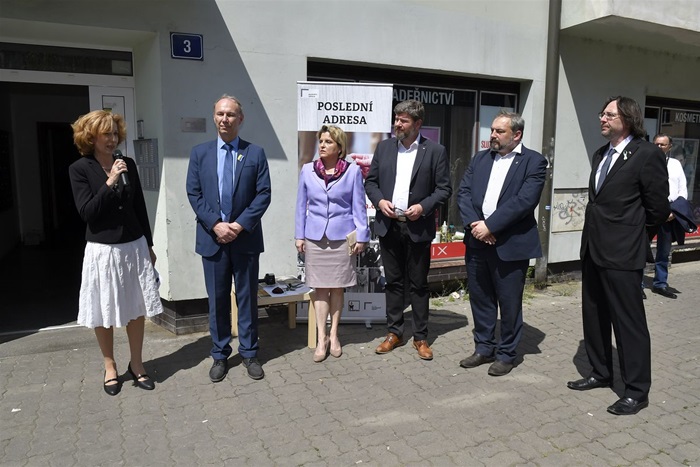 Poslední adresa: Praha 4 si připomíná oběti sovětských komunistických represí